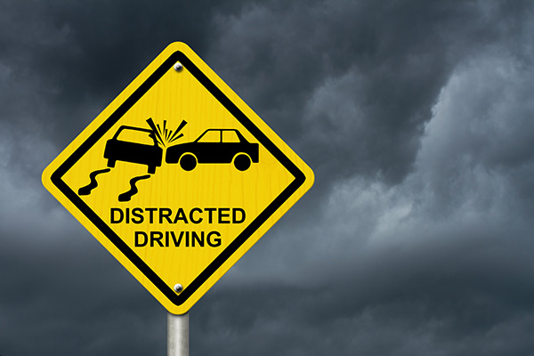 Why Is Distracted Driving So Dangerous? | Pete's, Inc.